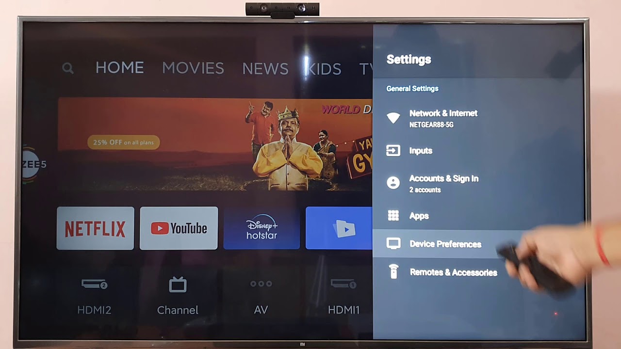 Überprüfen Sie, ob ein Software-Update für Ihren Smart TV verfügbar ist.
Öffnen Sie die Einstellungen Ihres Smart TVs.