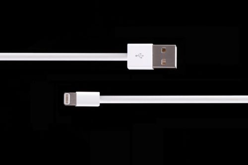 USB-Anschluss: Überprüfen Sie, ob das iPhone ordnungsgemäß mit dem USB-Anschluss Ihres Computers verbunden ist.
USB-Kabel: Stellen Sie sicher, dass das USB-Kabel in gutem Zustand ist und keine Beschädigungen aufweist.
